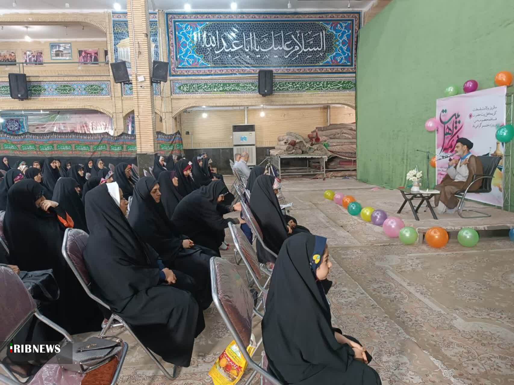برگزاری همایش دختران طلایه داران ساخت صحن حضرت زینب کبری(س) در اهواز +عکس
